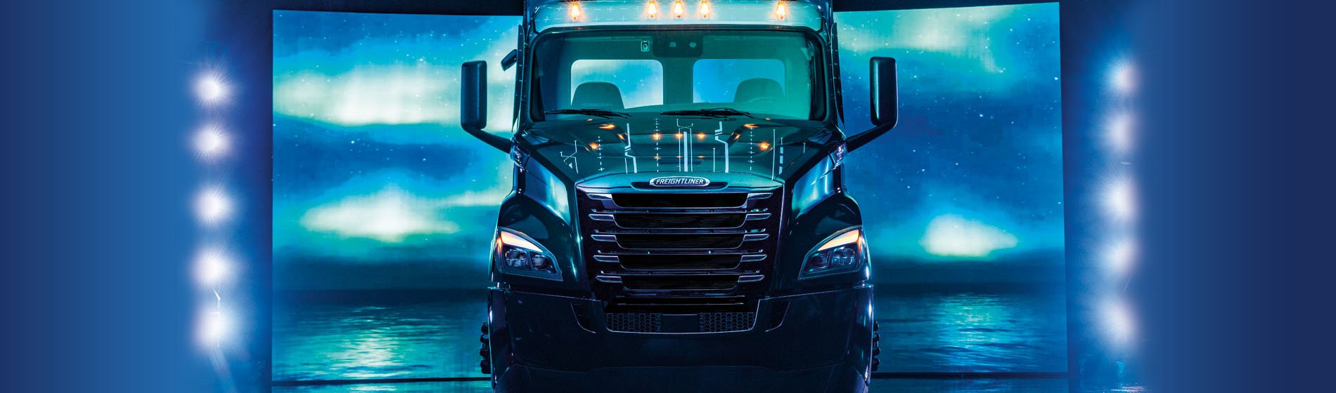 TAG TRUCK CENTER & LONESTAR TRUCK GROUP Grapevine, TX 21